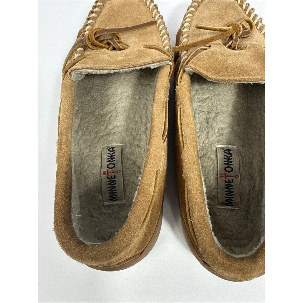 MINNETONKA TAN SUEDE LEATHER MEN'S MOCCASIN SLIPPERS FAUX FUR LINED SZ 10M